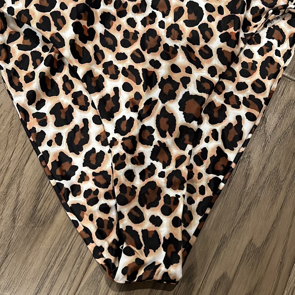 Leopard bikini - Picture 2 of 2